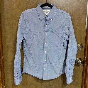 A & F Men’s Small Muscle Plaid shirt